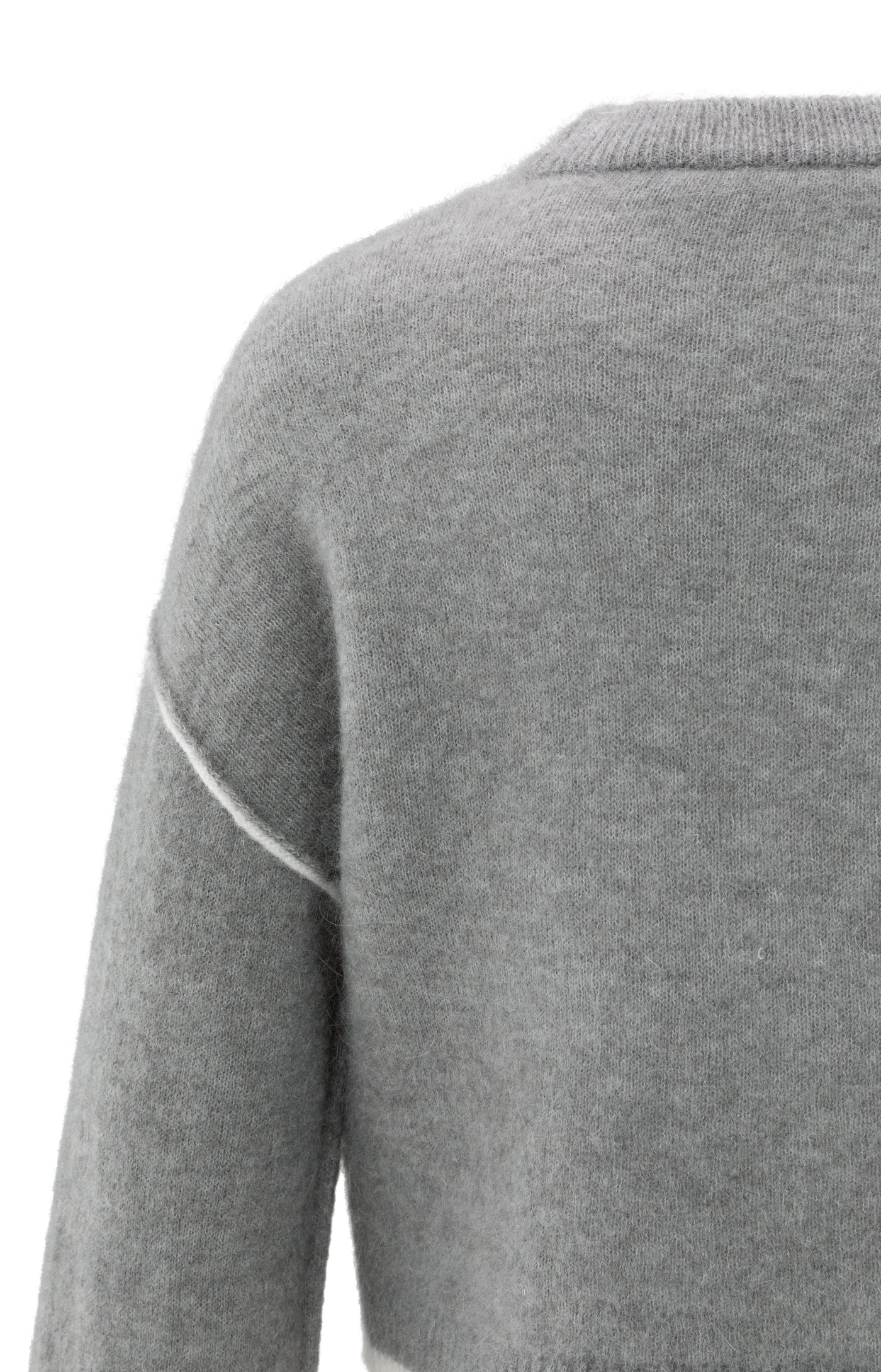 knitted-sweater-with-contrasting-lines-1_8d6df53a-6e09-4fbd-9999-75fe2d5b9e45