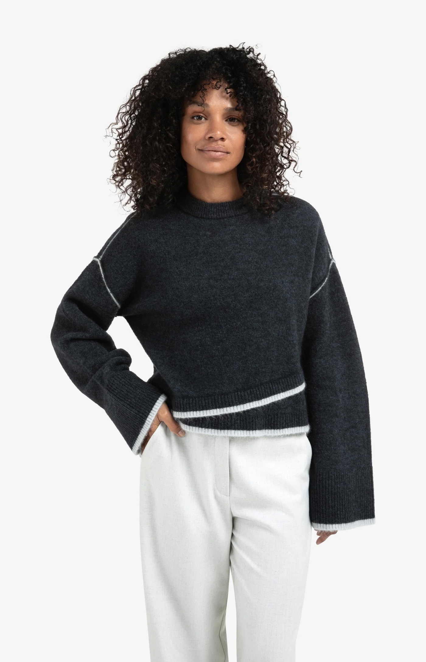 knitted-sweater-with-contrasting-lines