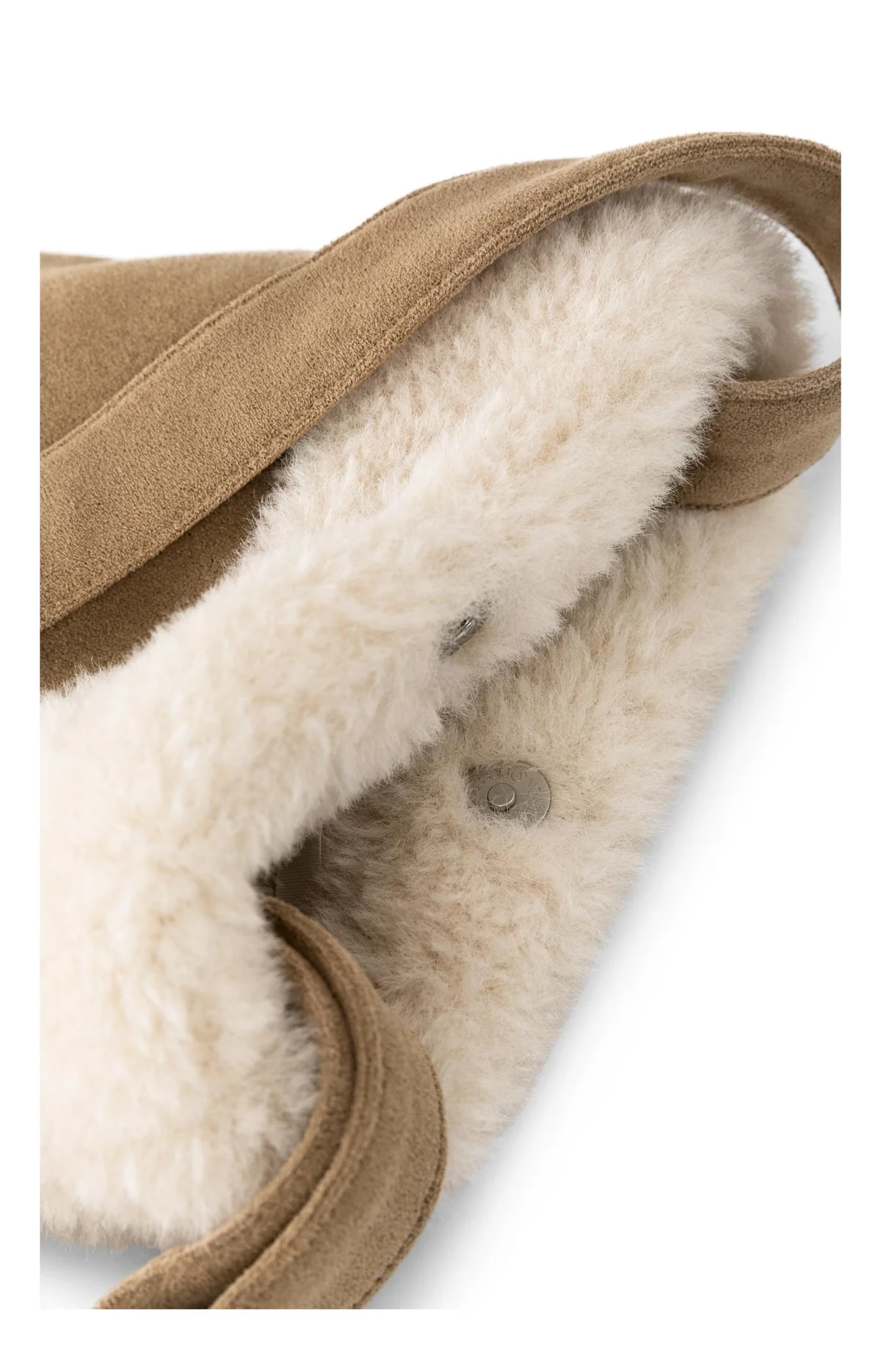 lammy-shoulder-bag-with-adjustable-strap_e2400fe4-1404-4481-8db1-70b11d92c460