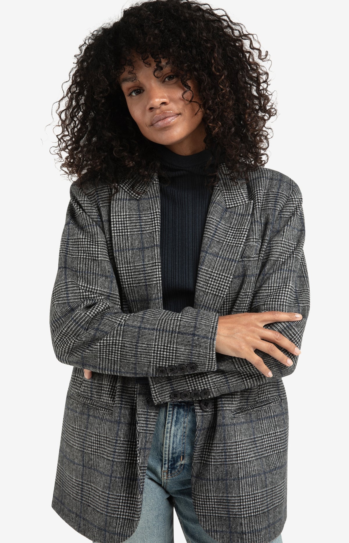 oversized-checked-blazer-with-button-closure_2d9f3d7c-9a98-4a8e-bfbf-caaade6b5242