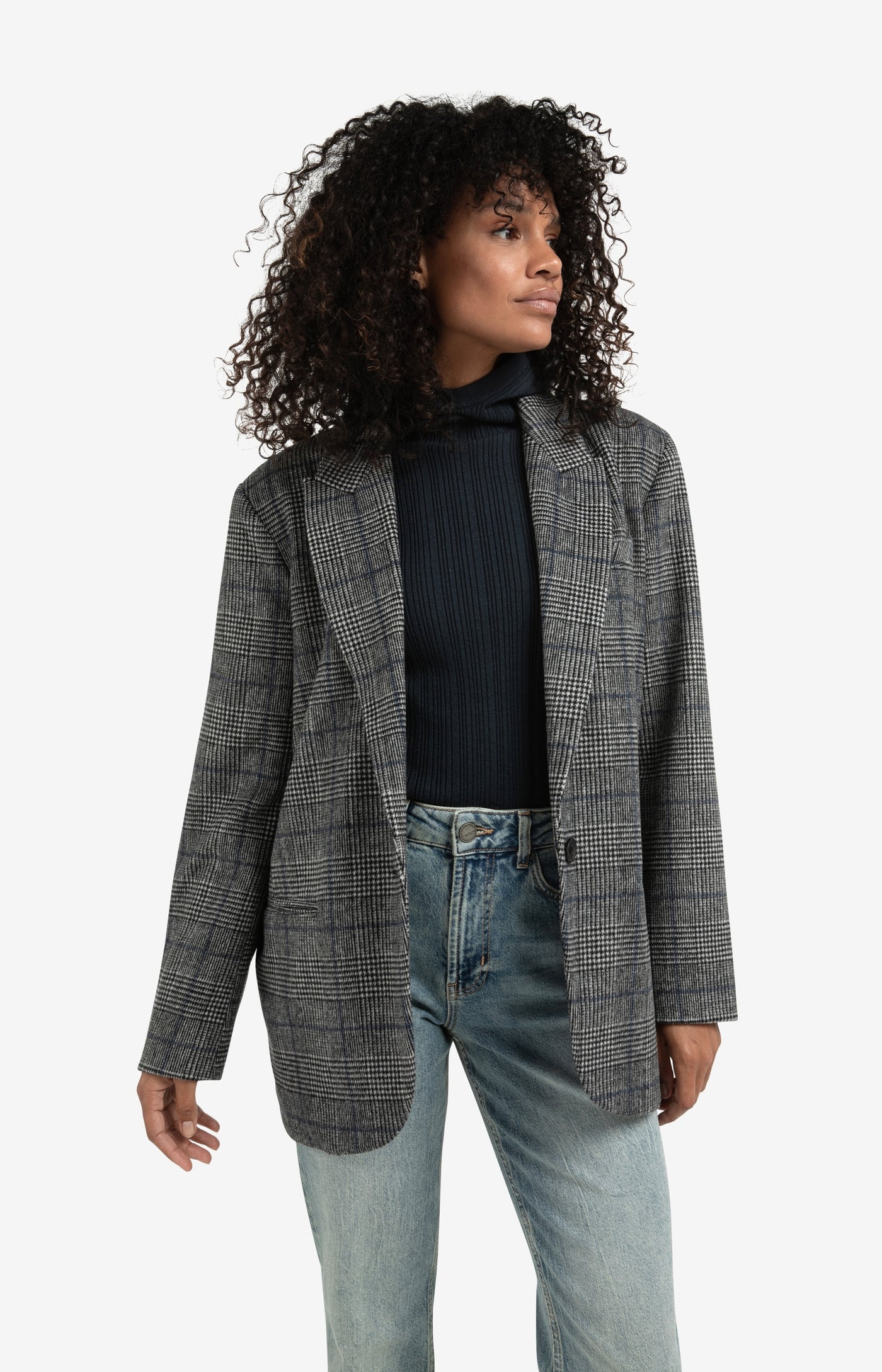 oversized-checked-blazer-with-button-closure_41e139d5-5d9b-4dd2-8729-9a7527cf0c80