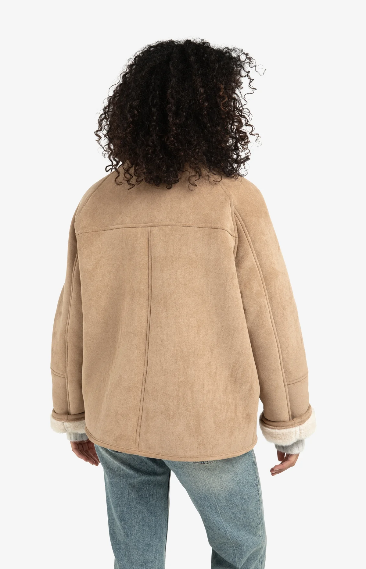 oversized-lammy-coat-with-raglan-sleeves_39275f8f-3605-480d-8d21-da71ab4a9197