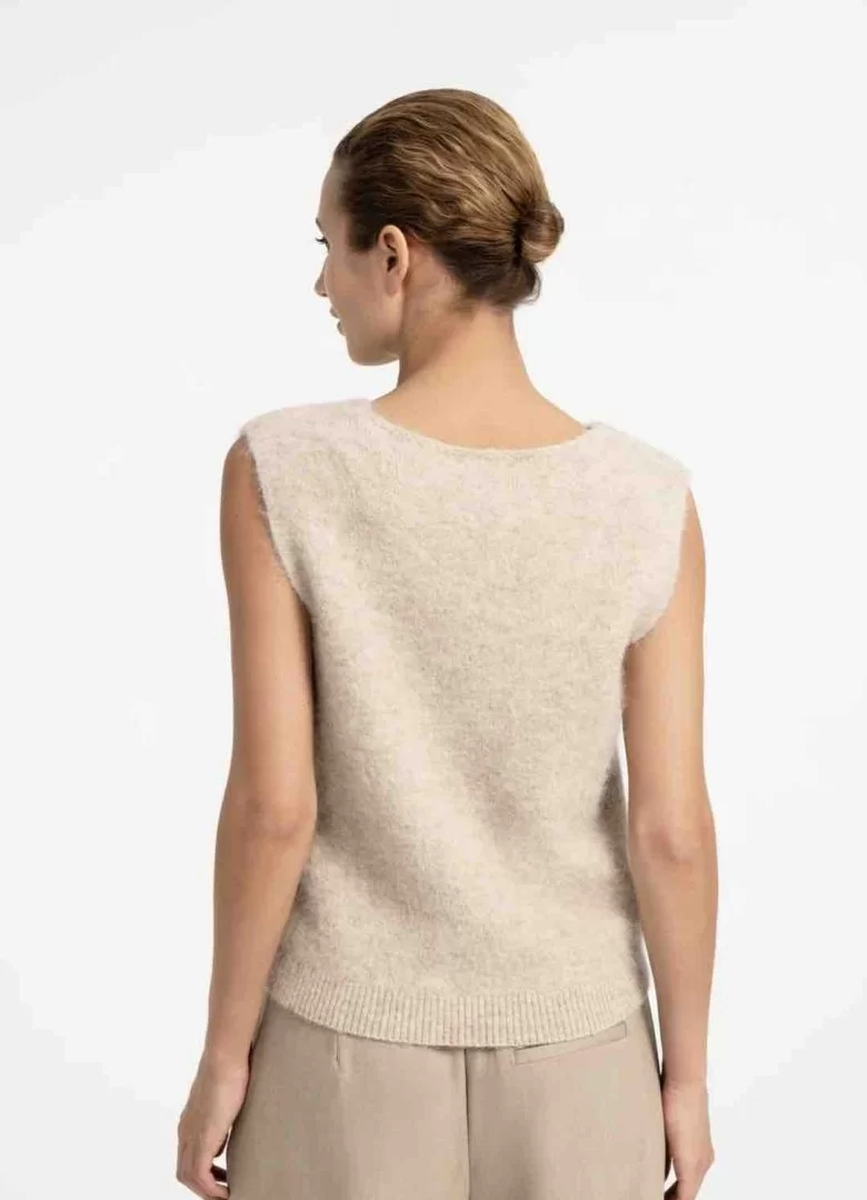 YAYA Soft knit spencer with deep V-neck-Light Beige Melange - Image 4